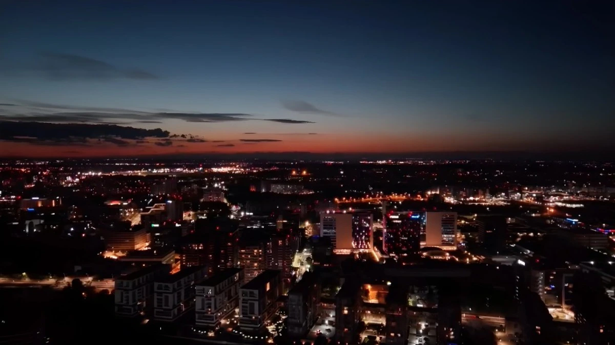  Vedere panoramică a zonei rezidențiale Pipera din nordul Bucureștiului
